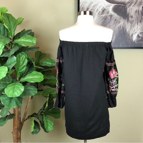 Rebellions Off The Shoulder Floral Boho Dress - Picture 4 of 7